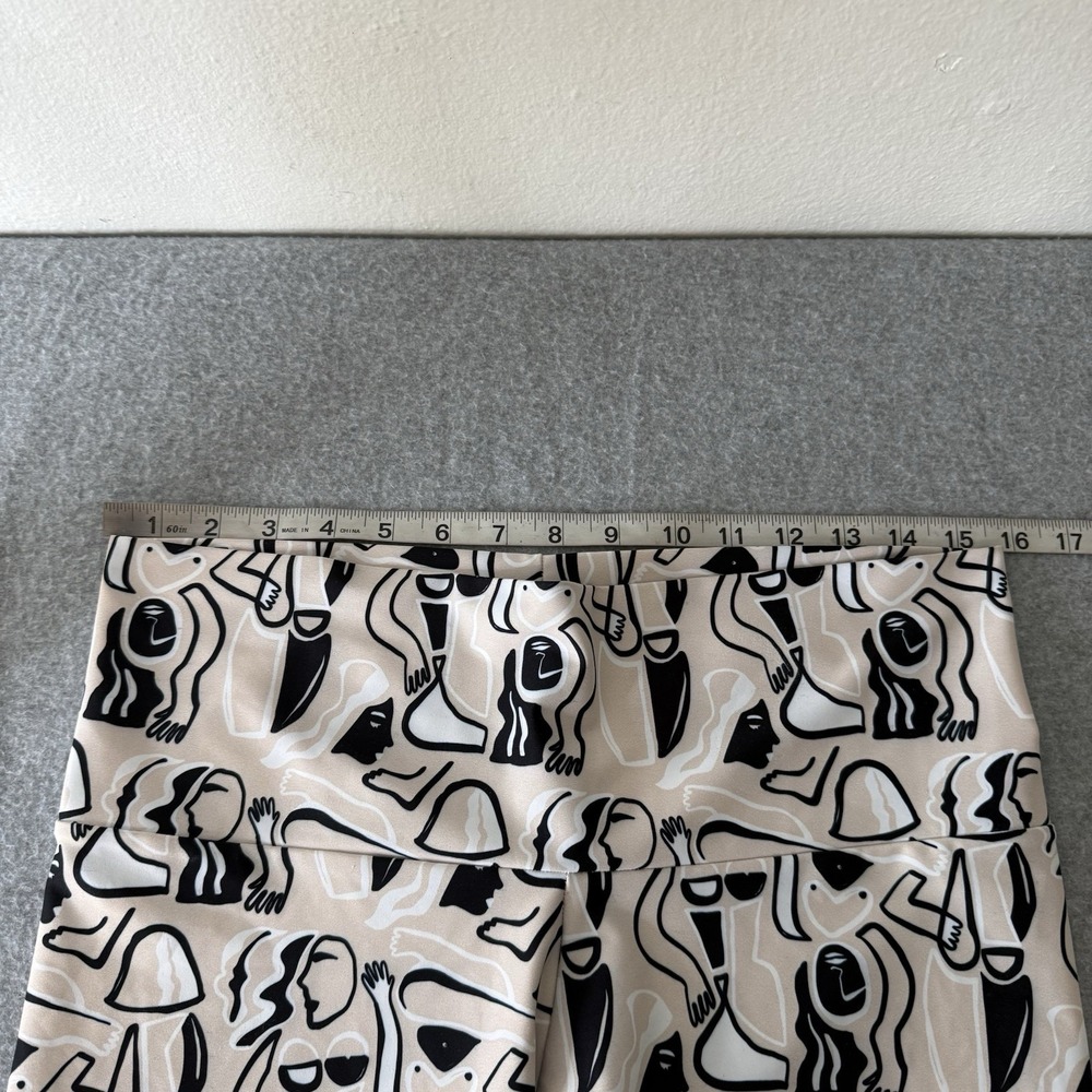 Dazey LA Cream‎ Black Abstract People Biker Shorts Minimalist Womens XL - Picture 8 of 10